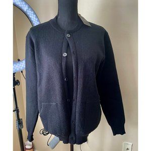 QINGWAI CARNIGAN SWEATER SIZE LARGE